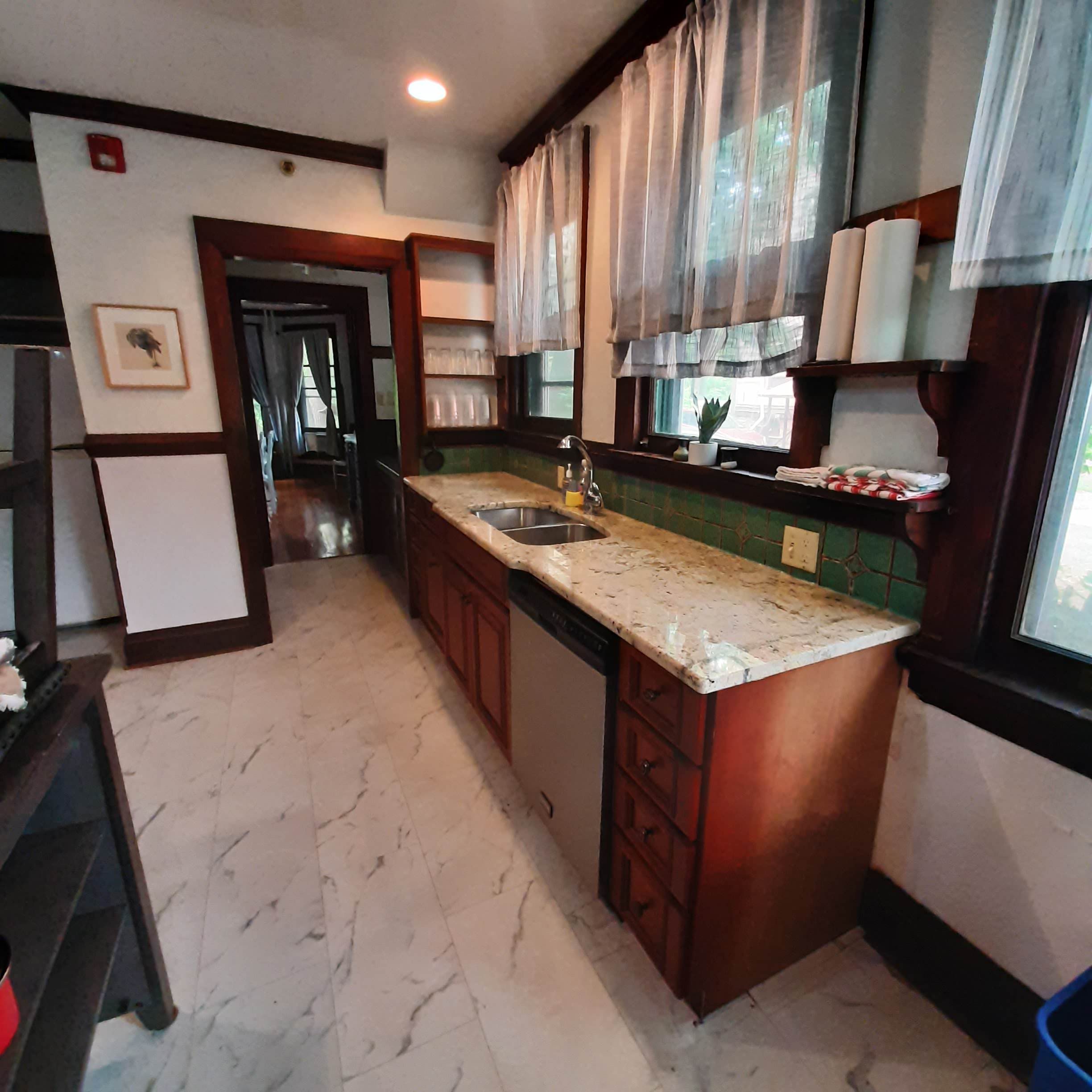 136943351-1008950616292060 514 Edgewood Place Ithaca Kitchen